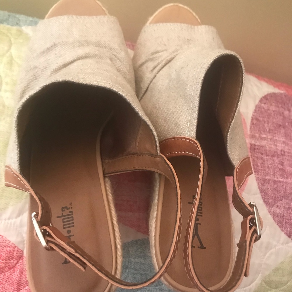 Wedge heels
